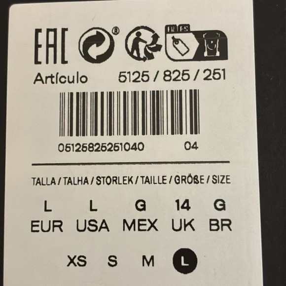 NWT. Massimo Dutti Cream Shirt with Textured Detail. Size L. - Picture 9 of 13